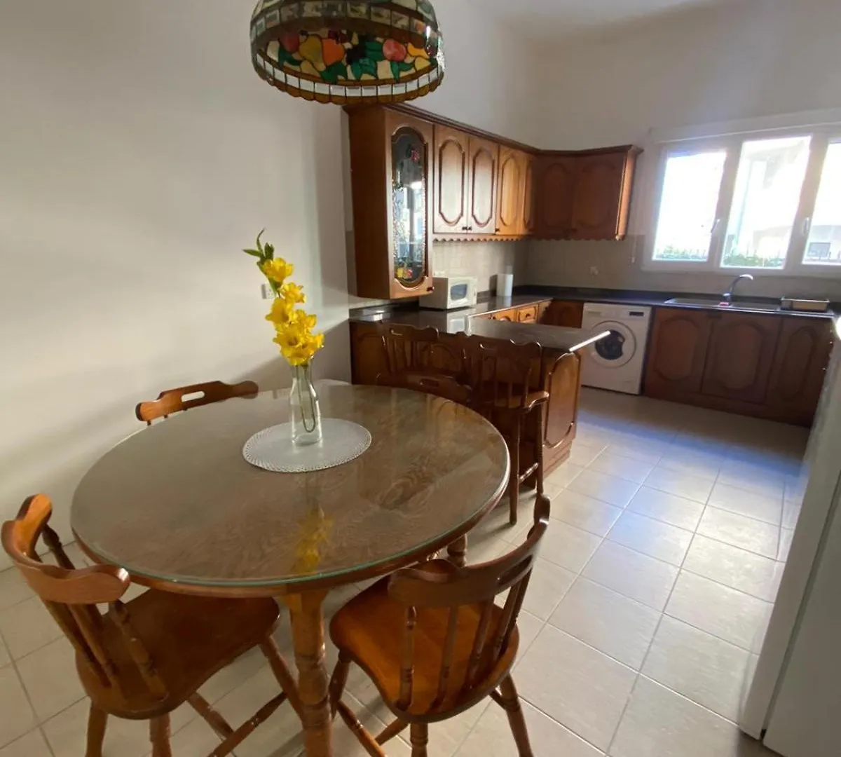 Homestay Spacious Room With 2 Single Beds Shared Bathroom, St Julians Saint Julian's